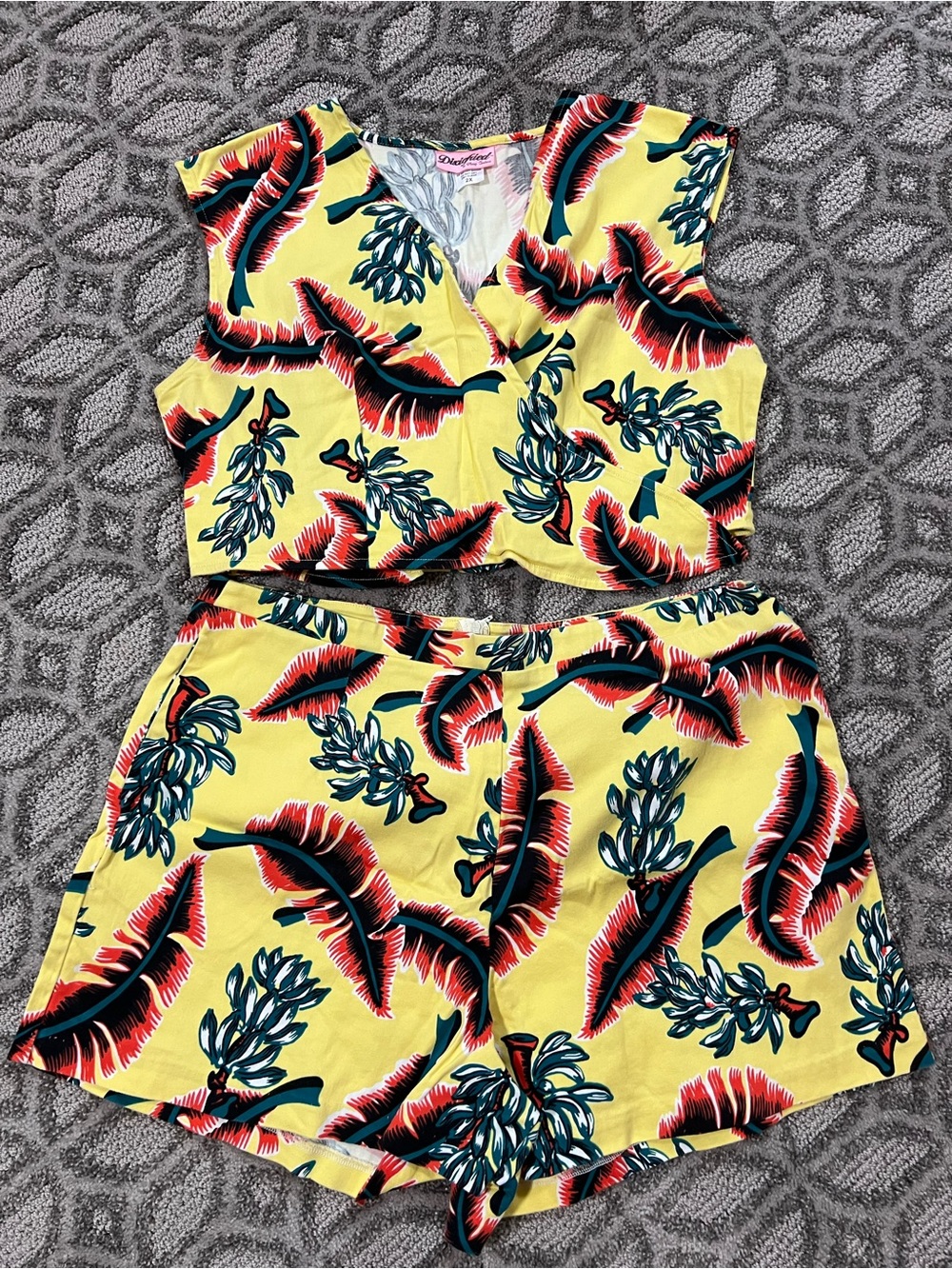 PUG Dixiefied 2pc Yellow Tropical Leaf Print
